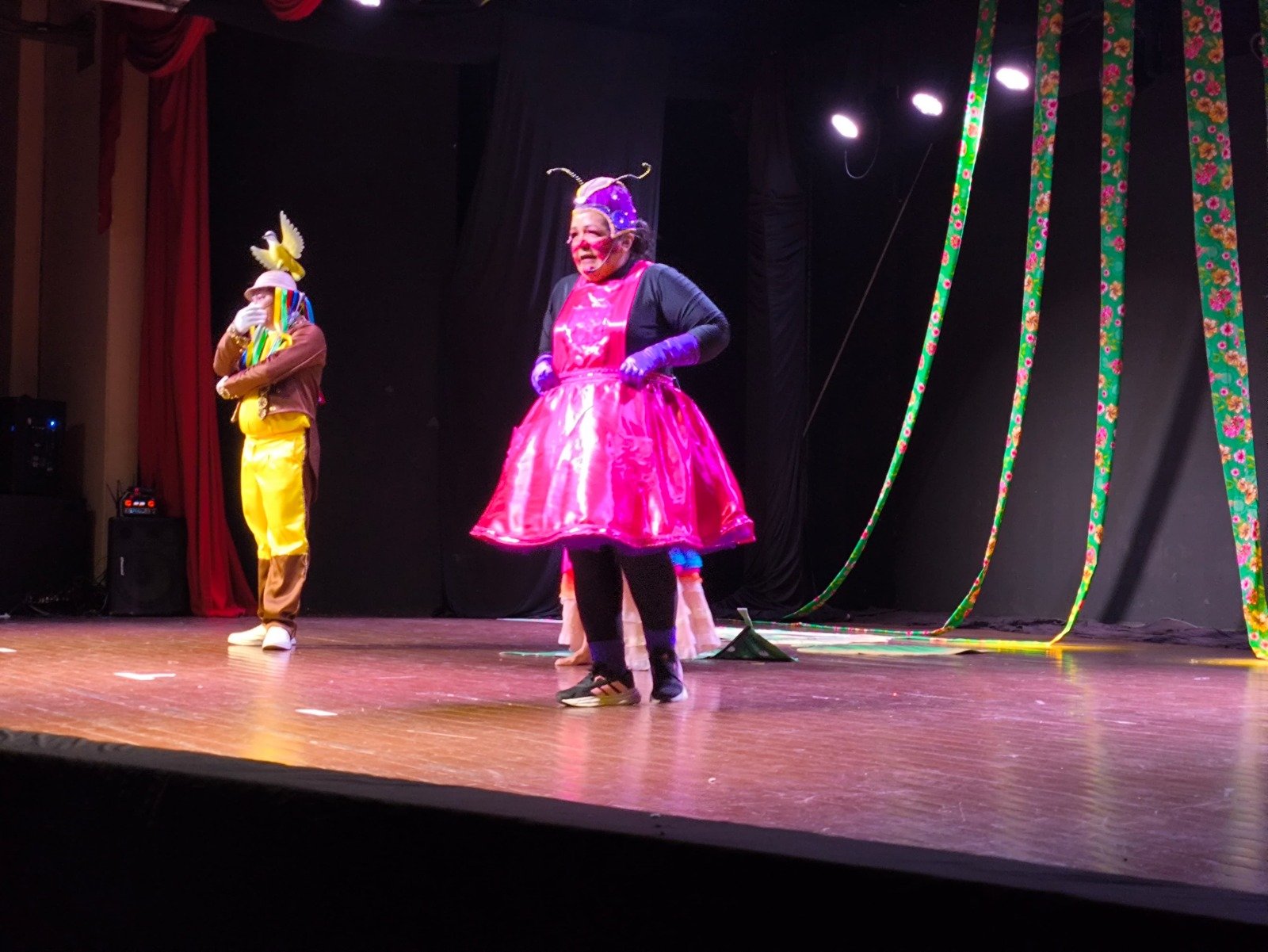  Espetáculo: A Cigarra e a Formiga da Flona